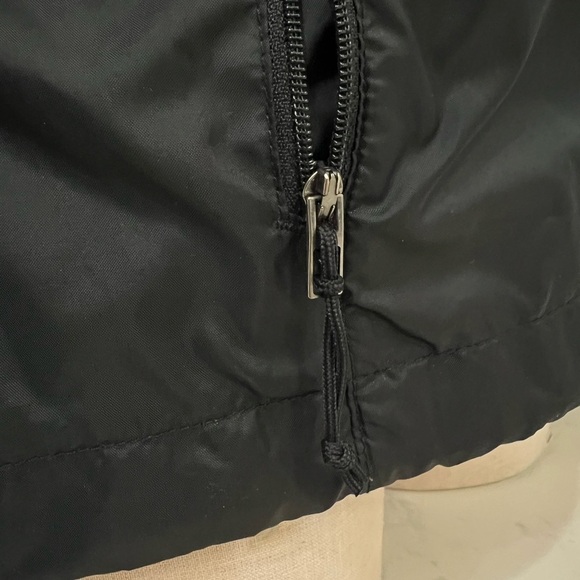 Columbia Women's Black Jacket - Picture 11 of 13